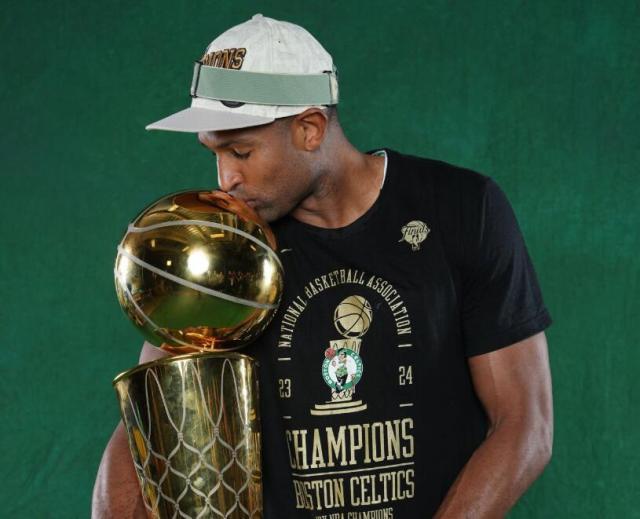 九游游戏-霍福德38岁夺冠背后！持久力看齐詹皇欲打到40+