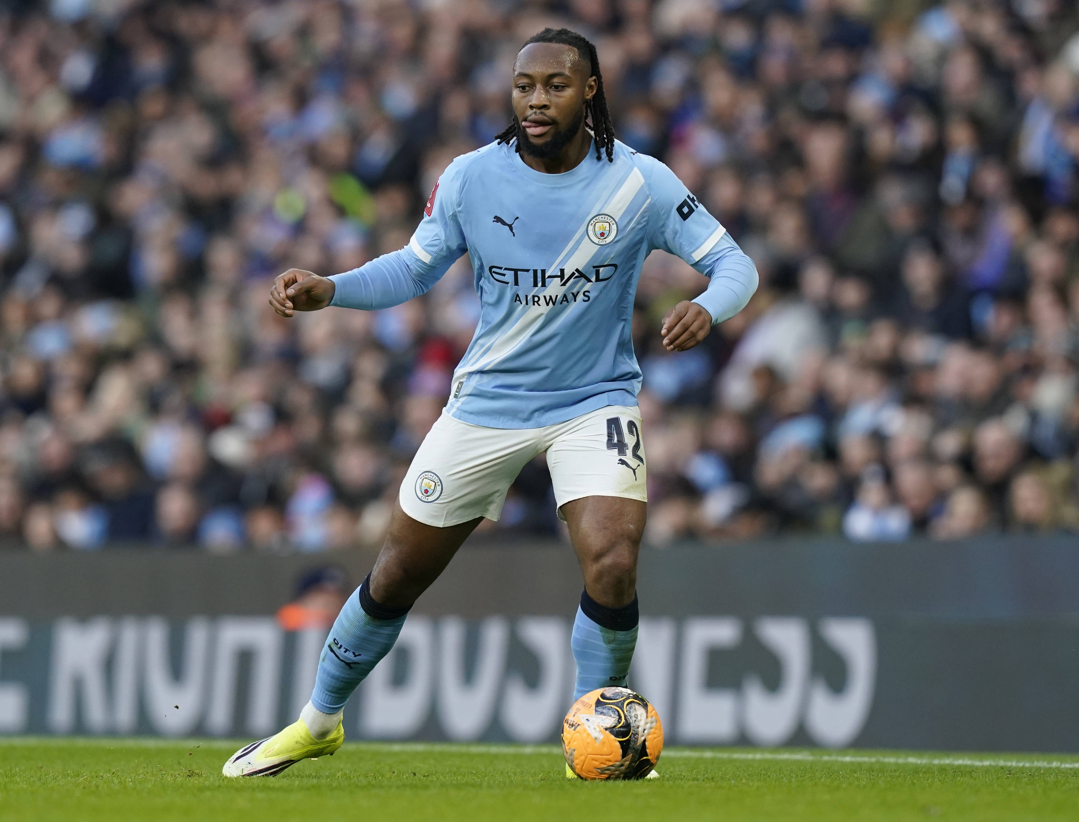 九游官网-2026冬窗全球转会支出16亿欧合计超5900笔，英格兰球队支出3.07亿