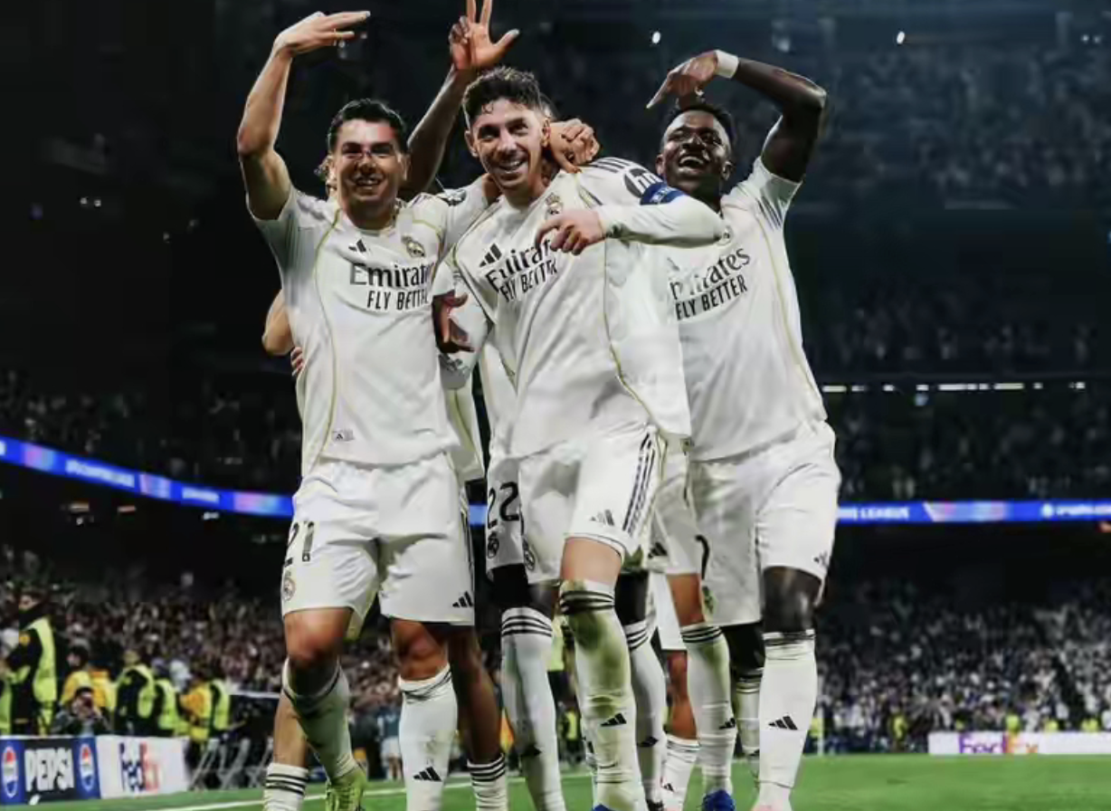 九游APP-15冠王装死？残阵皇马狂虐13亿欧曼城 亨利:我穿上这球衣能长头发