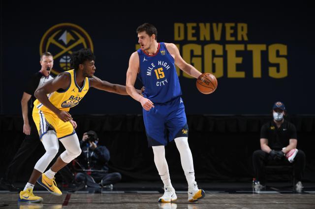 三双手到擒来 约基奇延续MVP表现率掘金继续攀登